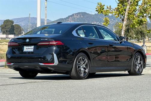 2026 BMW i5 eDrive40