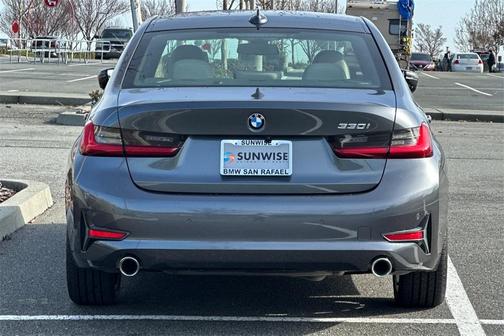 2019 BMW 330 i