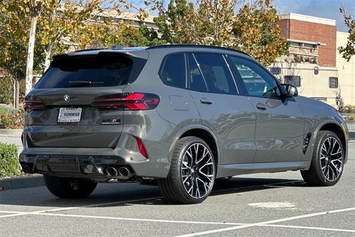 2025 BMW X5 M Competition