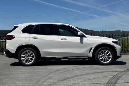Alpine White 2021 BMW X5 PHEV xDrive45e