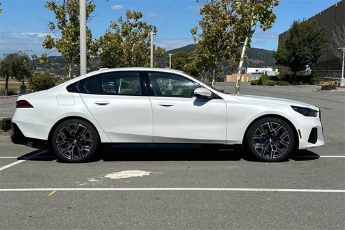 2026 BMW i5 eDrive40