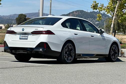 2026 BMW i5 eDrive40