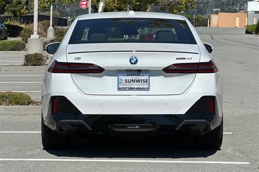 2026 BMW i5 eDrive40
