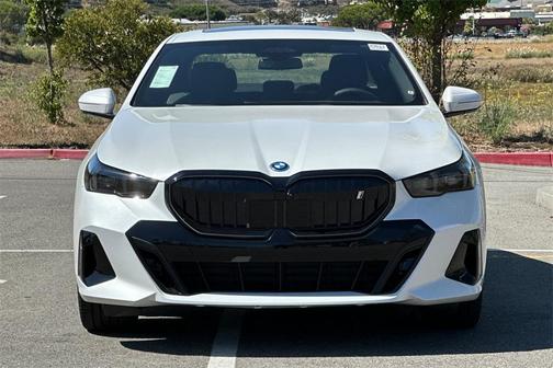 2026 BMW i5 eDrive40