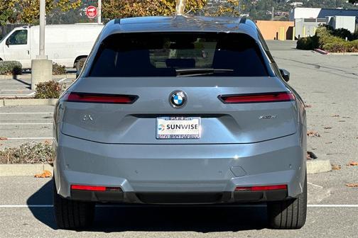 2026 BMW iX xDrive45