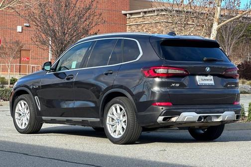 2023 BMW X5 PHEV xDrive45e