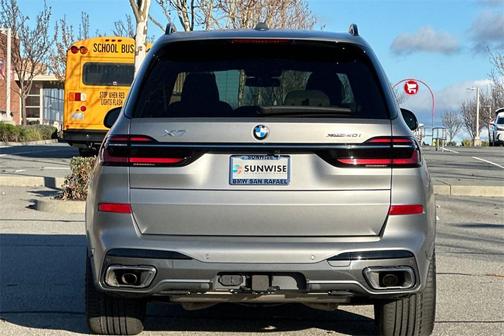 2023 BMW X7 xDrive40i