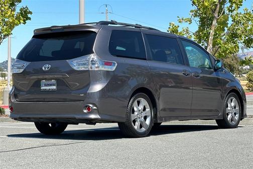 2012 Toyota Sienna SE