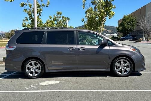 2012 Toyota Sienna SE