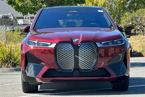 2025 BMW iX xDrive50