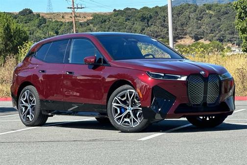2025 BMW iX xDrive50