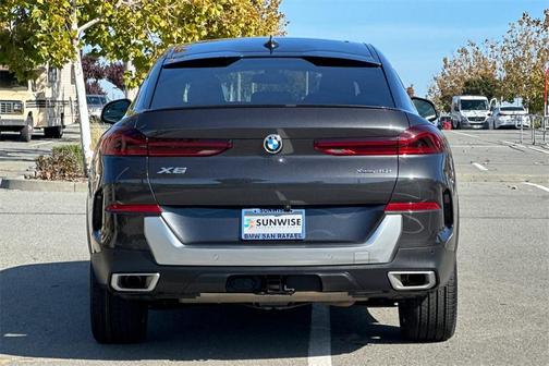 2023 BMW X6 xDrive40i
