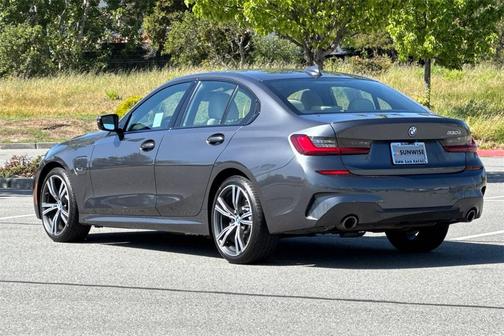 2022 BMW 330e 330e