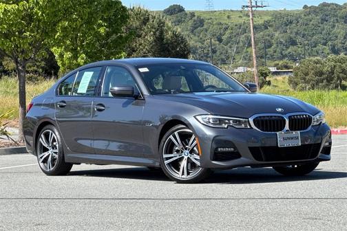 2022 BMW 330e 330e