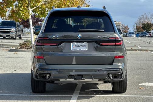 2026 BMW X7 xDrive40i
