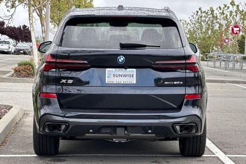 Carbon Black Metallic 2026 BMW X5 PHEV xDrive50e