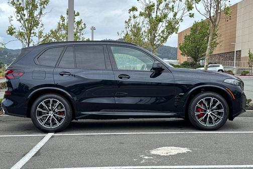Carbon Black Metallic 2026 BMW X5 PHEV xDrive50e