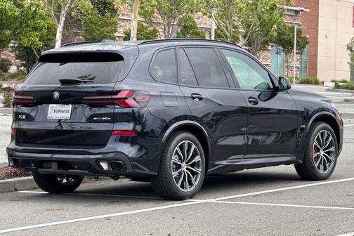Carbon Black Metallic 2026 BMW X5 PHEV xDrive50e