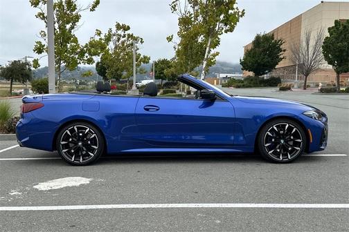 2025 BMW M440 i