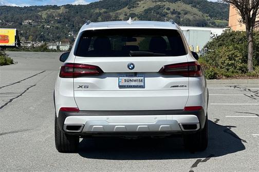 2022 BMW X5 PHEV xDrive45e