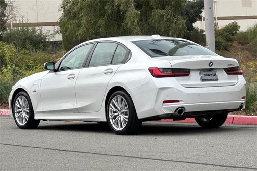 2023 BMW 330e 330e