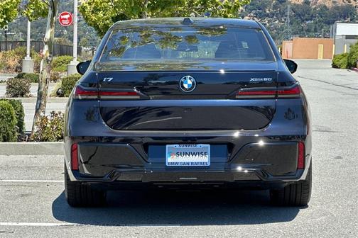 2025 BMW i7 xDrive60