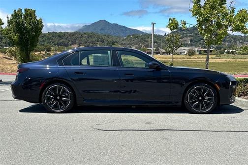2025 BMW i7 xDrive60