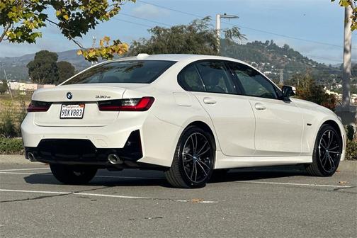 2023 BMW 330e 330e