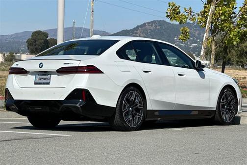 2026 BMW i5 eDrive40