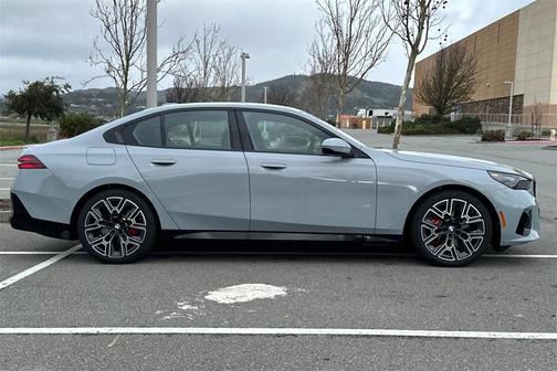 2026 BMW i5 eDrive40