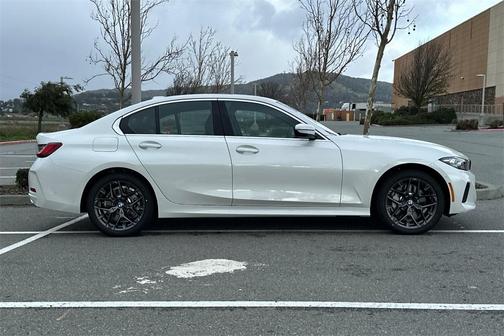 2026 BMW 330 I XDrive NA