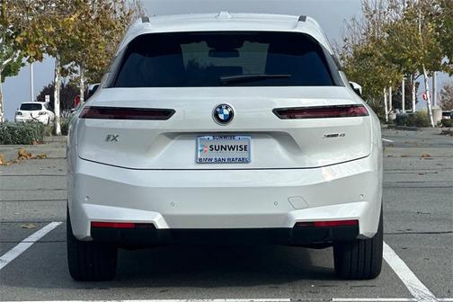 2026 BMW iX xDrive45