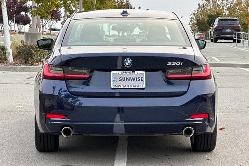 2023 BMW 330 i