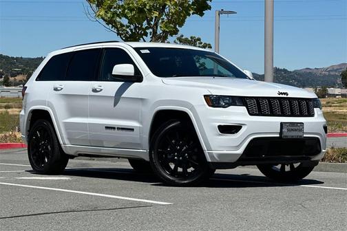 2020 Jeep Grand Cherokee Altitude