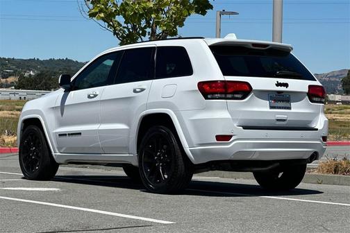 2020 Jeep Grand Cherokee Altitude