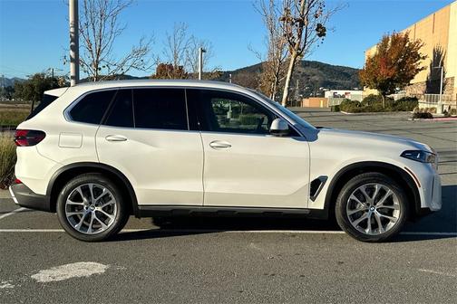 2026 BMW X5 PHEV xDrive50e