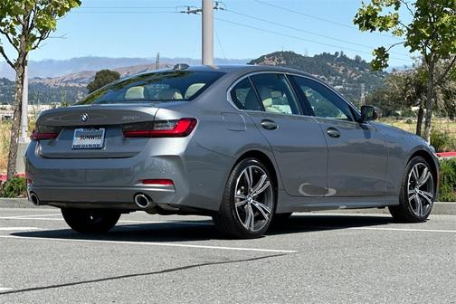 2024 BMW 330 i