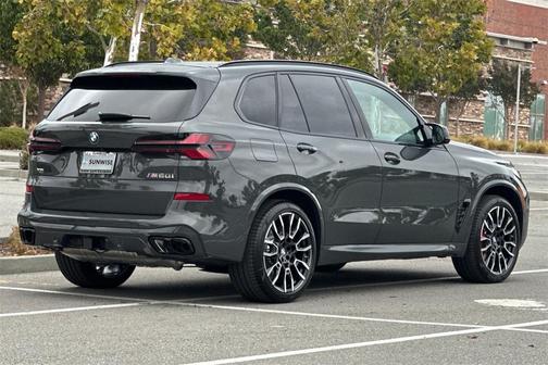 2026 BMW X5 M60i