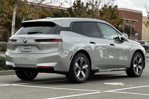 2026 BMW iX xDrive45