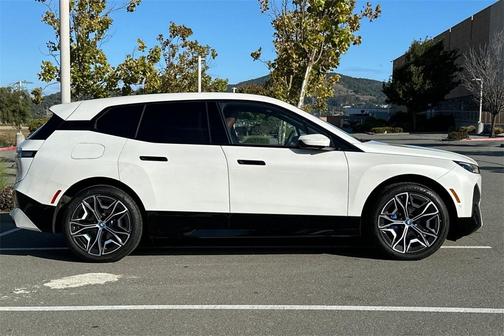 2024 BMW iX xDrive50