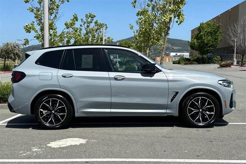 2024 BMW X3 M40i