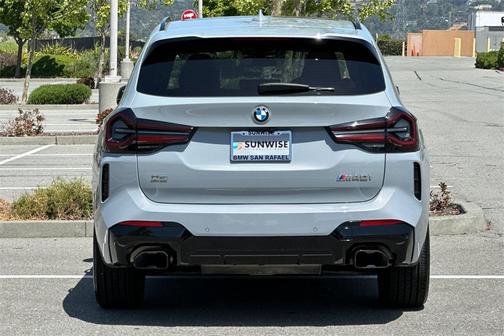 2024 BMW X3 M40i