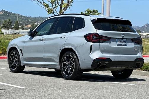 2024 BMW X3 M40i