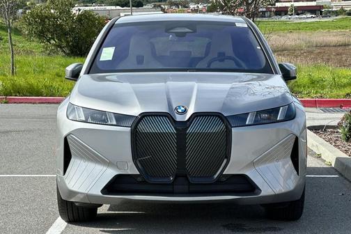2026 BMW iX xDrive45