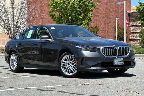 2024 BMW 530 i xDrive