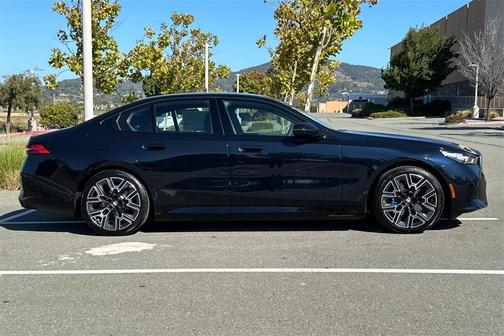 2026 BMW i5 eDrive40