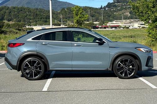 2022 INFINITI QX55 ESSENTIAL