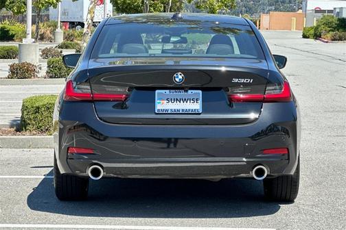 2025 BMW 330 i