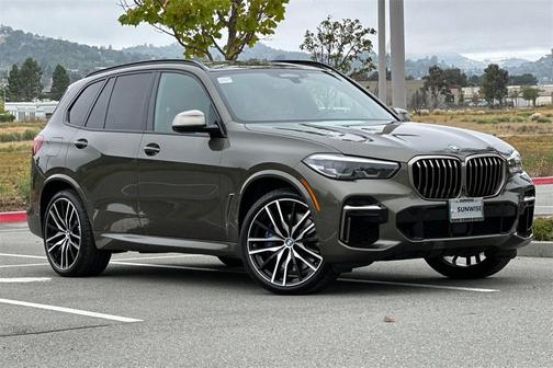 2022 BMW X5 M50i