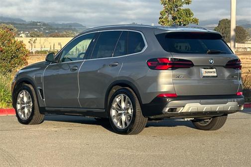2026 BMW X5 PHEV xDrive50e